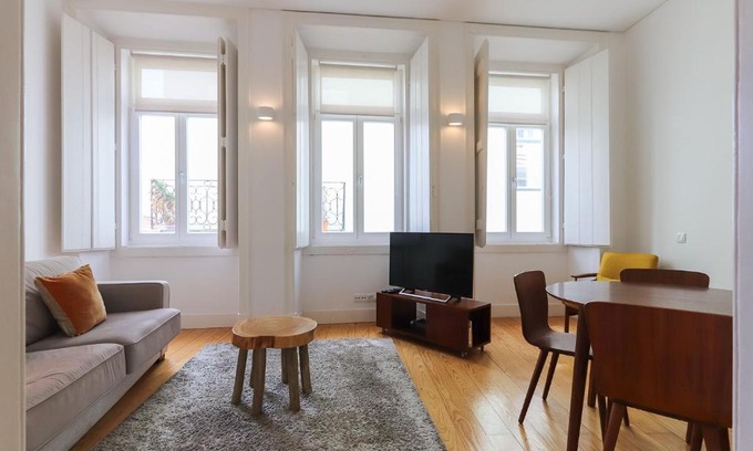 Se Apartment | Discover Alfama Deluxe: Family-Friendly Getaway Awaits