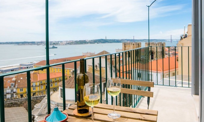 Se Apartment | River View Escape at Alfama Terrace by Lisbonne Collection