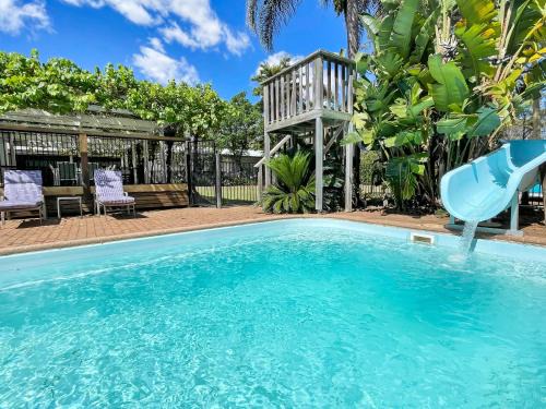 Nulkaba House | Discover Alfie's Place: Pet-Friendly Oasis with Pool