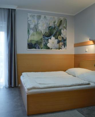 Csillaghegy Bed & Breakfast | Relax at Alfréd Panzió: Spa, Dining & Family-Friendly Stays