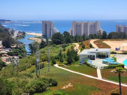 Algarrobo Apartment | Algarrobo Laguna Bahia: Oceanfront Paradise with Pool & Hot Tub