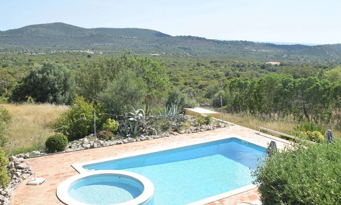 Loule Cottage | Beautiful Portuguese Farm with Pool & Family Amenities