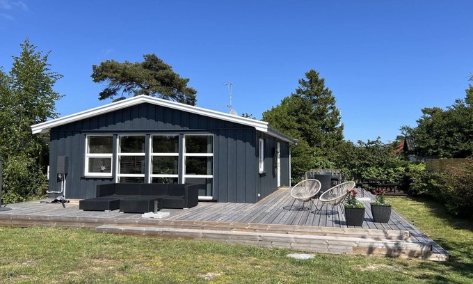 Balka Strand House | Cozy Algeth: Oceanfront Retreat with Spa and Breakfast
