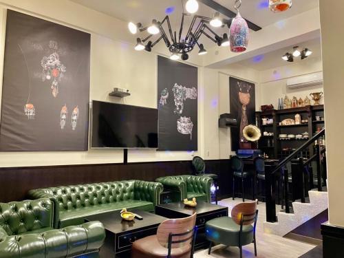 Jinsha House | Exceptional Family Stay at Alice’s Home with Kitchen Access