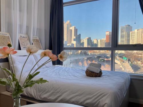 Cheongpa-dong Apartment | Family-Friendly Seoul-lo Loft Apartment with Great Reviews