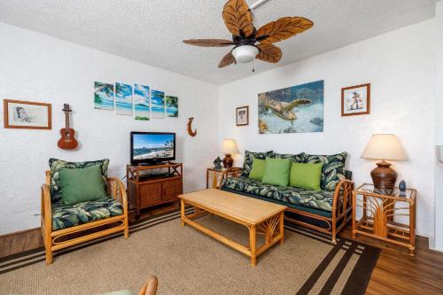 Kailua-Kona House | Serene Oceanfront Retreat at Alii Villas 340
