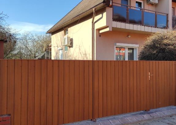 Zsorifurdo House | Discover Alina vendégház: Family-Friendly & Highly Rated