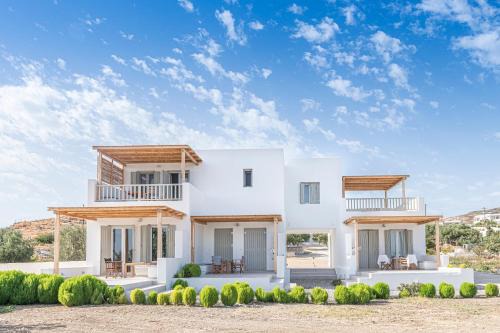 Kimolos Apartment | Oceanfront Alisea Resort: Rated 9.4, Pet-Friendly Retreat