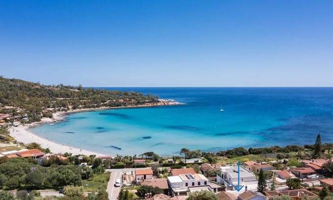 Tortoli House | Oceanfront Escape at Pink House in Arbatax