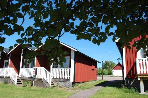 Kastlosa Resort | Relax at Allégården Kastlösa Stugor with Ocean Views