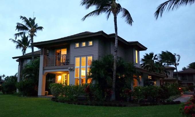 Waikoloa House | Top-Rated Oceanfront Retreat with Golf Views & Family Fun