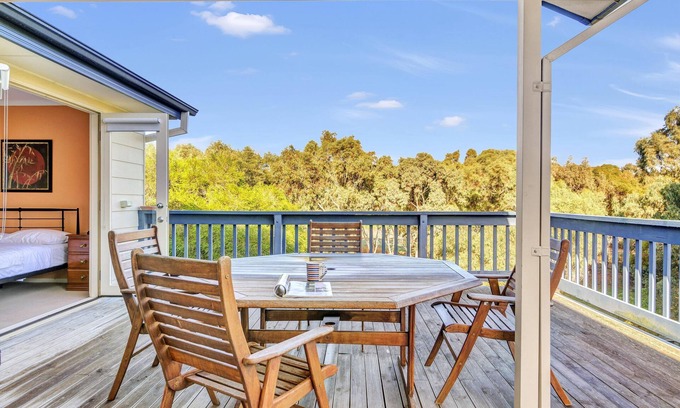 Port Willunga House | Scenic Getaway at Port Willunga with Family-Friendly Amenities