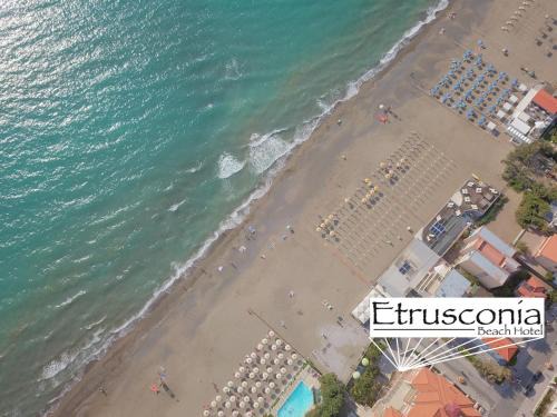 Marina di Castagneto Carducci Hotel | Oceanfront All'Etrusconia Hotel in Castagneto Carducci