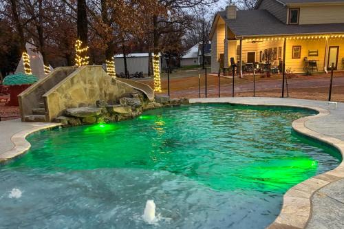 Kingston House | Perfect Family Retreat with Ocean Views Near Lake Texoma