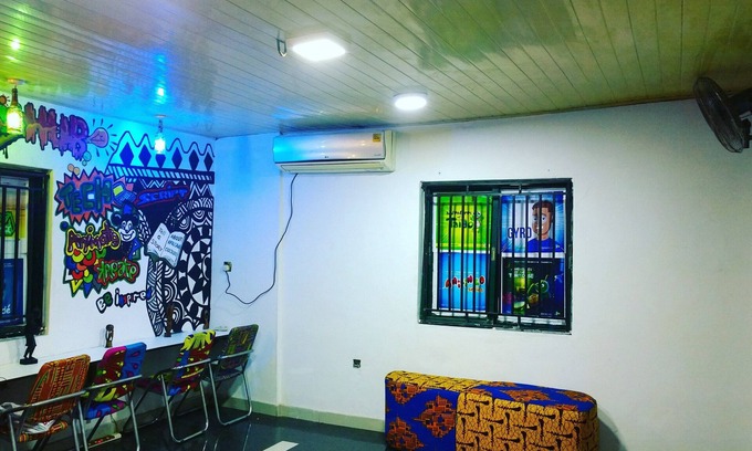 Yaba Apartment | Private Ensuite Apartment with Unlimited Fast Wifi