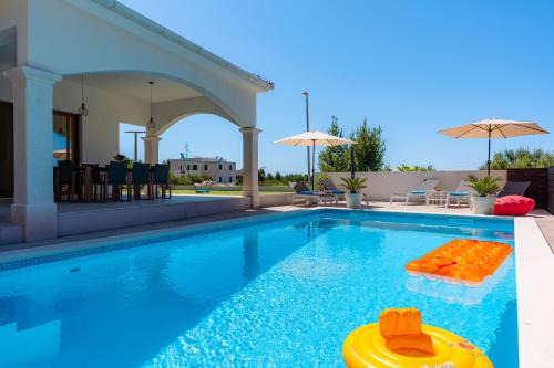 Stankovici Villa | Premier ALL IN Orebić: Oceanfront Bliss with Pool Access