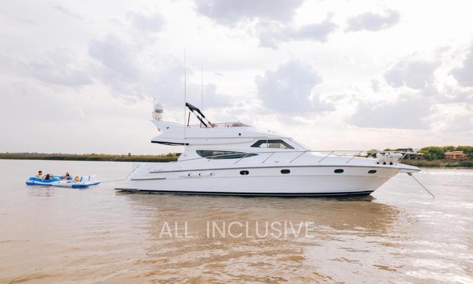 San Fernando Boat Rental | All-Inclusive Getaway with Family-Friendly Amenities