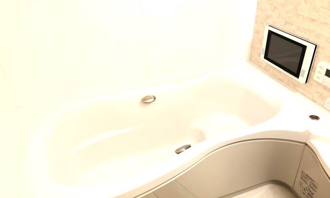 Fukushima House | Experience the Beautiful Villa Near U.S.J Nanba with Spa