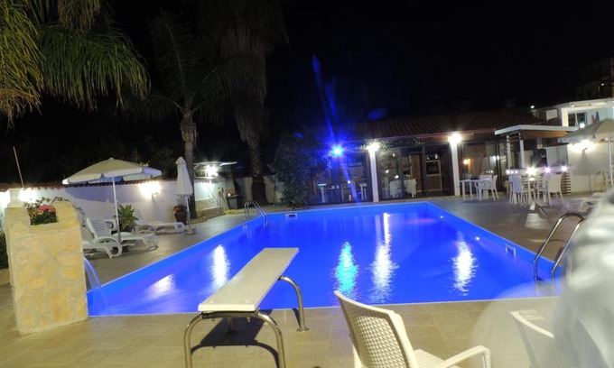 Province of Messina Bed & Breakfast | Relax at All'Ombra Del Noce B&B with Pool & Pet-Friendly