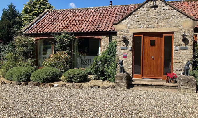 Lockton Cottage | Ground Floor Retreat: Open Plan Living with Lake Views