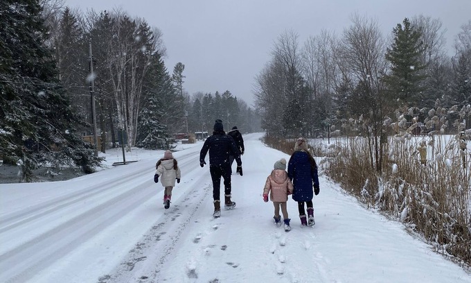Thornbury Cottage | Cozy All Seasons Cottage: Family-Friendly Retreat in Blue Mountains