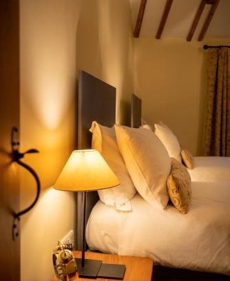 Saxmundham House | Cozy All Seasons Cottage Breaks - Rated 9/10 by Guests