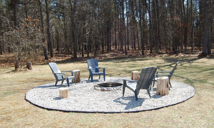 Roscommon House | All Seasons Getaway: Family-Friendly Retreat Near Trails