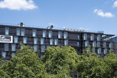 Quartier de la Maison-Blanche Apartment | Cozy All Suites Appart & Hotel Paris 13 with Great Amenities