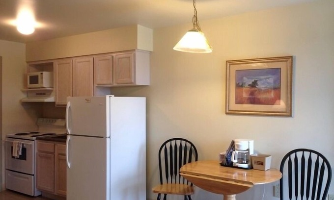 Lewisburg Hotel | Budget-Friendly All Suites Inn with Family Amenities
