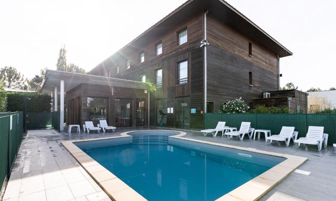 Le Teich Hotel | Pet-Friendly Suites at All Suites Le Teich, Bassin d’Arcachon