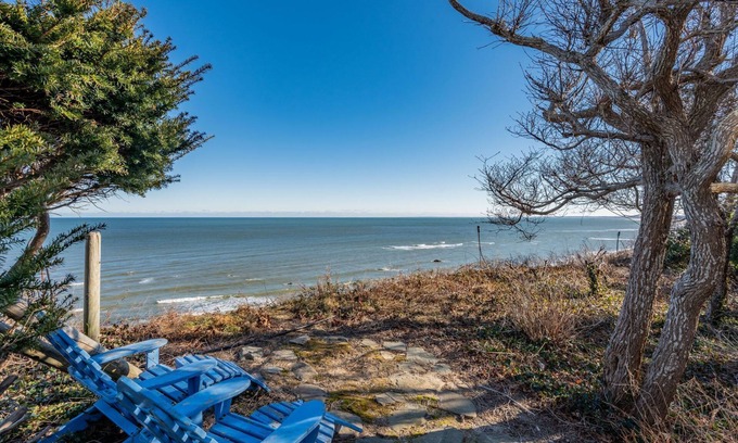 Sagamore Beach House | Vibrant Haven: Oceanfront Stay with Unique Decor & Amenities