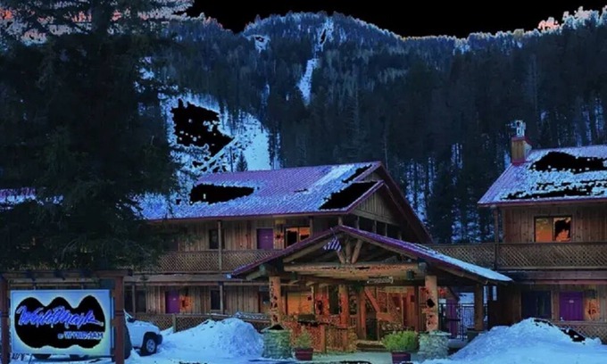 Red River Resort | Home-Like Comforts with Pool, Spa & Child-Friendly Amenities