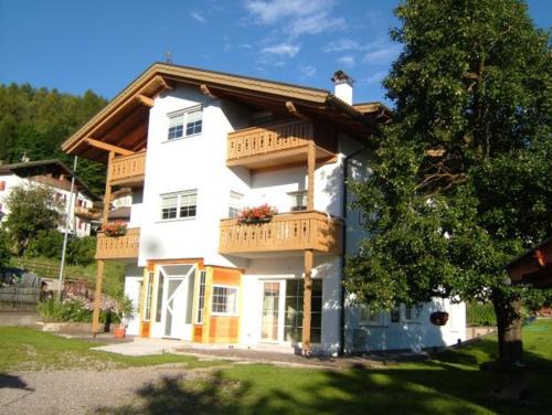Carano Bed & Breakfast | Family-Friendly Retreat at Alla Fontana Termale
