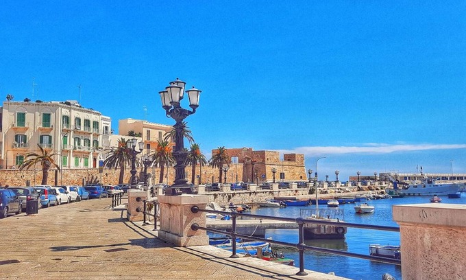 Municipio 4 House | Family-Friendly Stay at Alla Villa near Bari City Centre