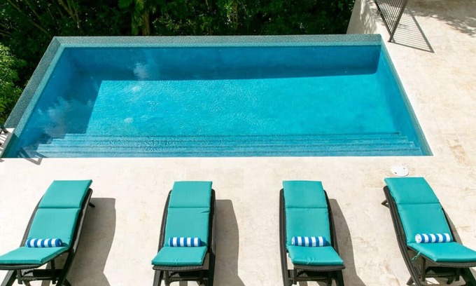 Estate Enighed Hotel | Oceanfront 1 Bedroom Suite at Allamanda - Guest Rated 10/10