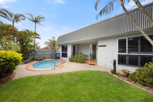 Peregian Beach House | Pet-Friendly Retreat at Allamanda Sands with Pool Access