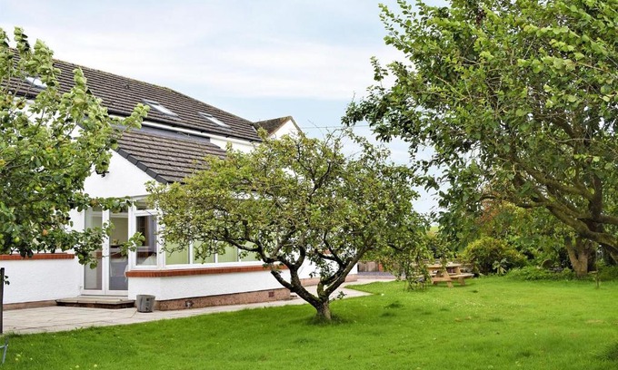 Waverton House | Allandale: Family-Friendly Stay with Perfect 10 Reviews