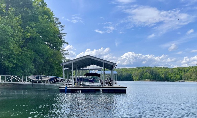 Acworth House | Ultimate Allatoona Lake House with Private Dock & Pool