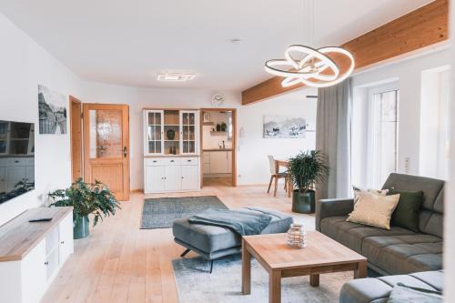 Gruenenbach Apartment | Discover Allgäu-Glück Grünenbach with Oceanfront Pool Access