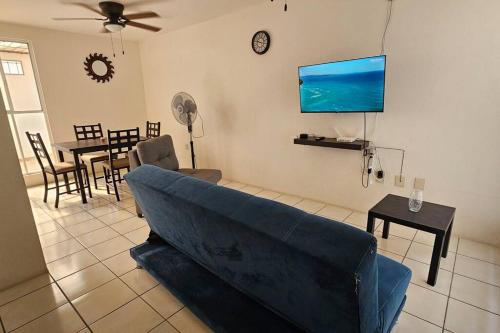 Emiliano Zapata House | Allissons House: Family-Friendly Retreat with Pool Access