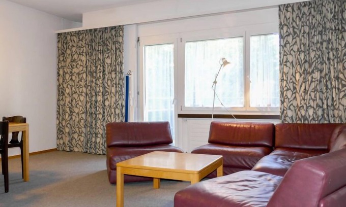 Davos-Platz Apartment | Pet-Friendly Allod Park Haus C E03 with Lake View & Spa