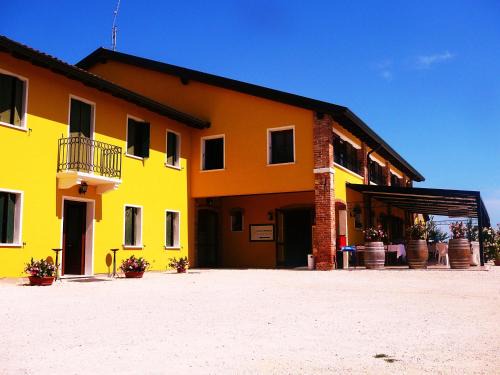Brussa House | Discover Alloggi e Trattoria Agli Alberoni: Pet-Friendly Escape