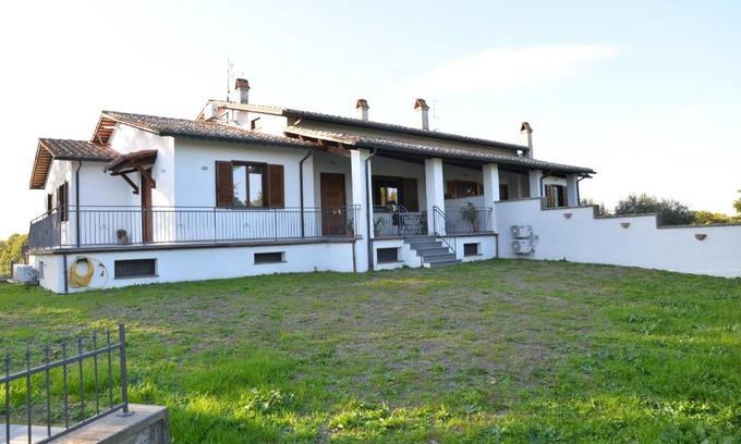 Acquapendente Apartment | Guest Rated 10/10 at Alloggio Le Due Querce Hotel
