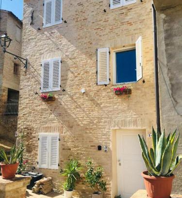 Monte San Pietrangeli Apartment | Alloggio nel Borgo 3a