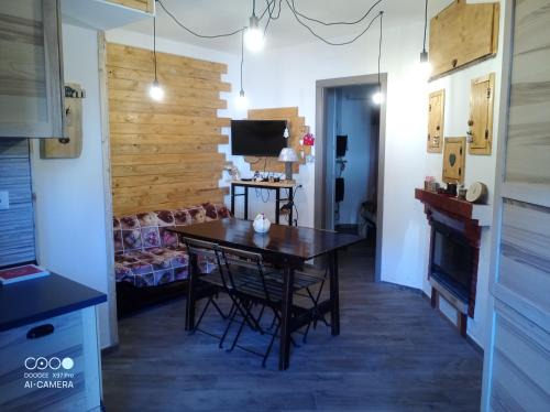 Filettino Apartment | Cozy Alloggio turistico Fiocco di Neve with Breakfast