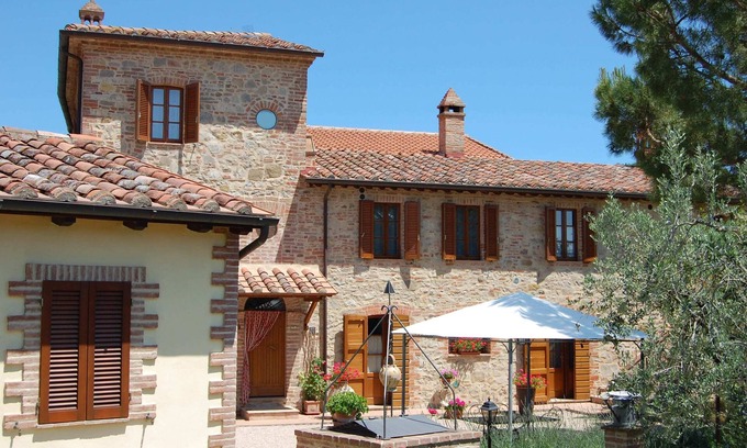 Ranciano Apartment | Relaxing Alloro Apartment at Podere Ranciano Alto Farmhouse