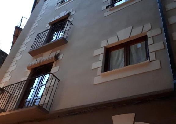 Sant Llorenc de Morunys Apartment | Experience Cal Minguell: Top-Rated Stay with Dining & More