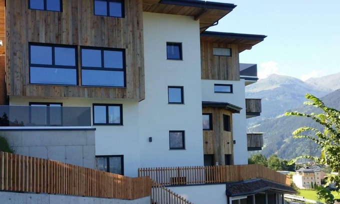 Helfenstein Apartment | Alluring Apartment in Hart im Zillertal with Parking