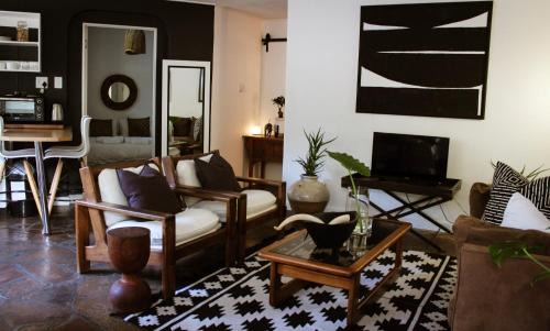 Klein Windhoek Villa | Inviting 2 Bedroom Villa at Bokmakierie Villas with Ocean View