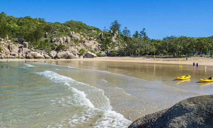 Arcadia Apartment | Alma Bay Holiday Unit 1: Oceanfront Retreat with Pool